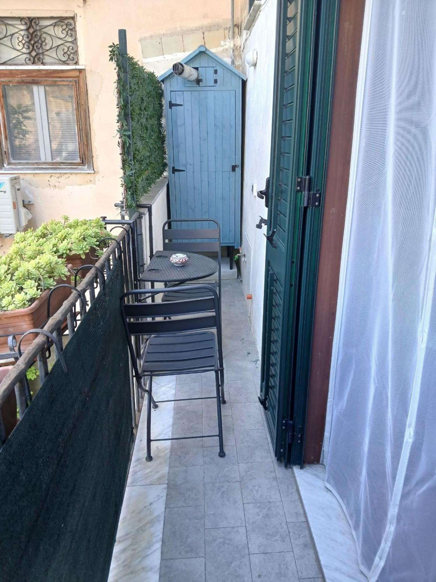 B&B Casa Degli Artisti Palermo Bagian luar foto