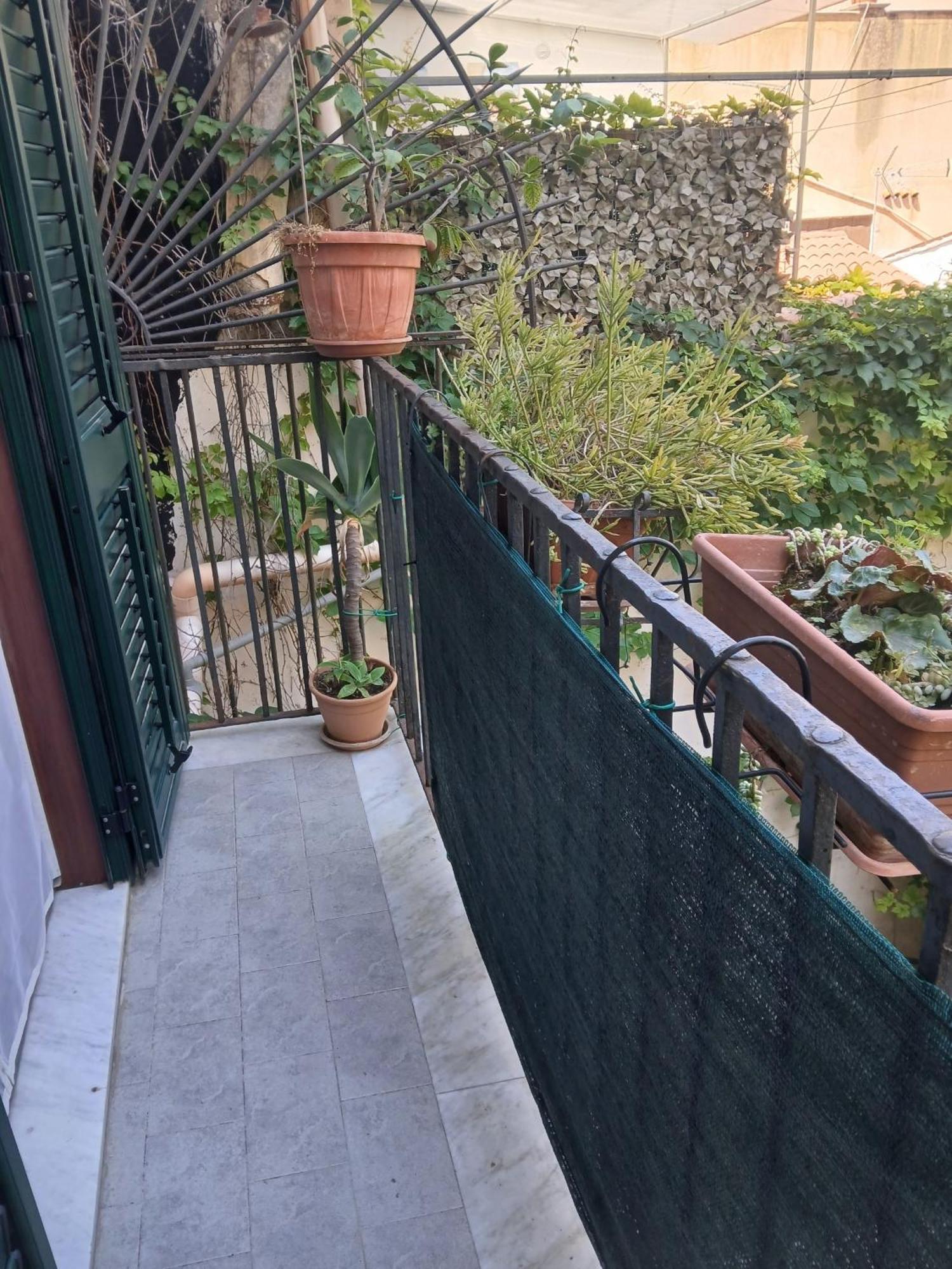 B&B Casa Degli Artisti Palermo Bagian luar foto